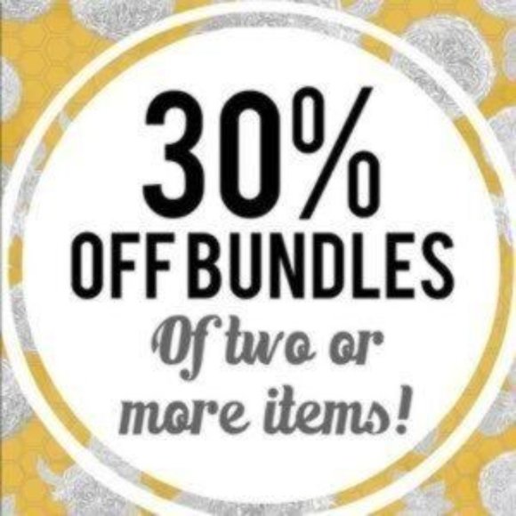 Closet Clear Out Today! Ask for a shipping discount - Picture 4 of 4